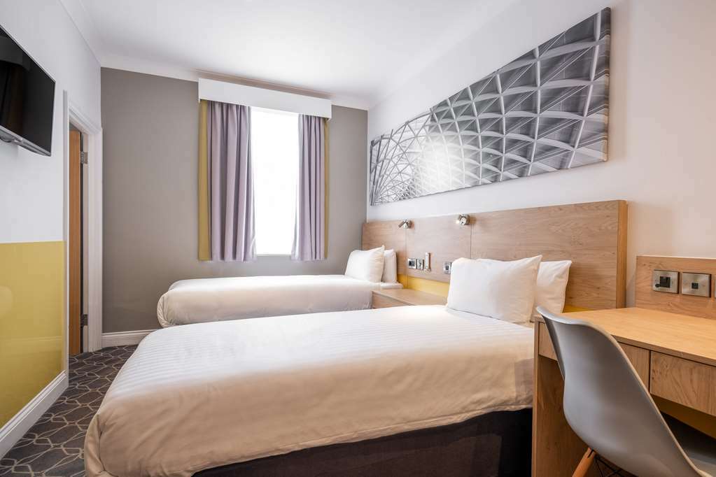 Comfort Inn & Suites Kings Cross St. Pancras Лондон Номер фото